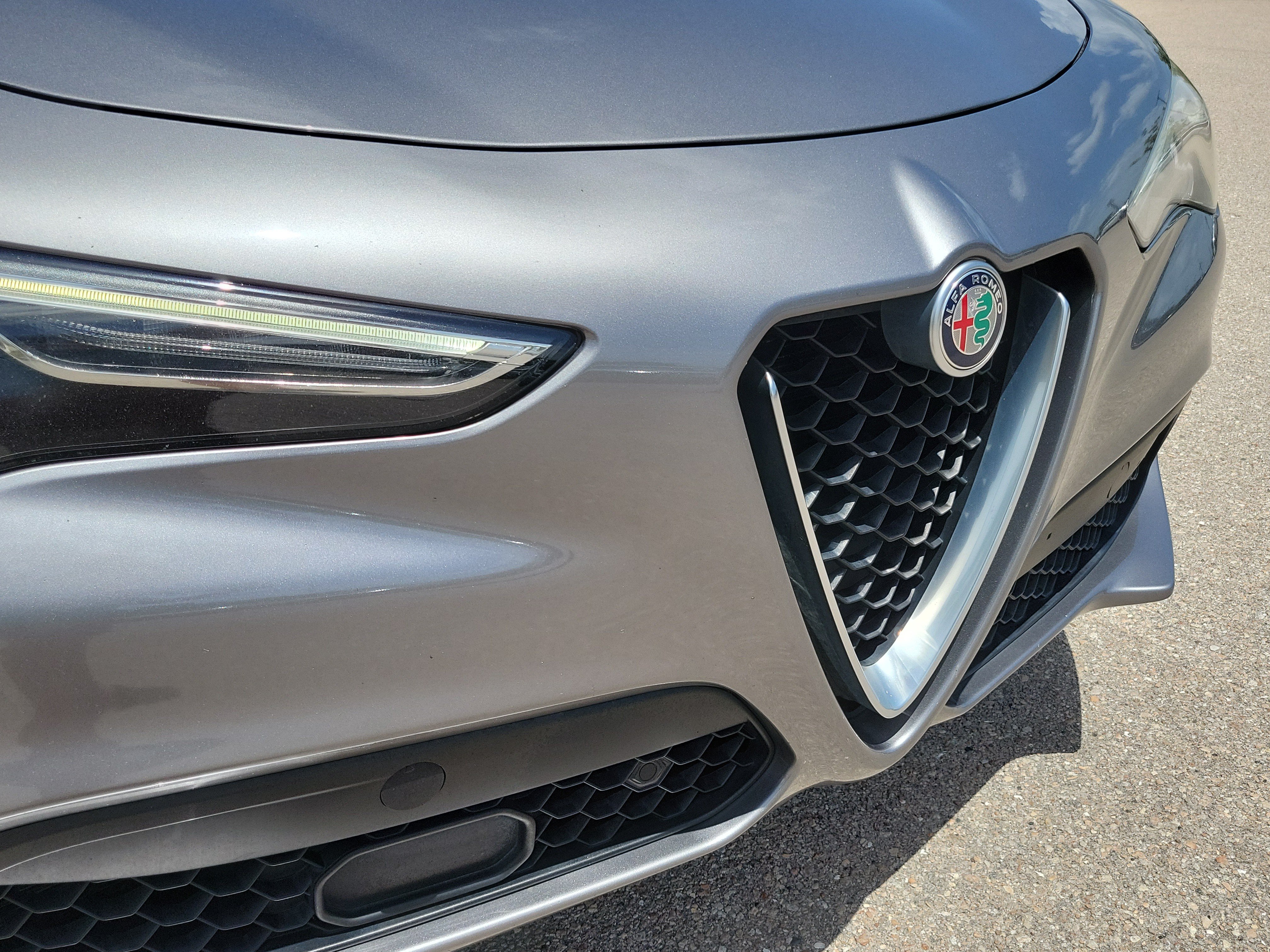 Used 2018 Alfa Romeo Stelvio Ti AWD/4WD image 14