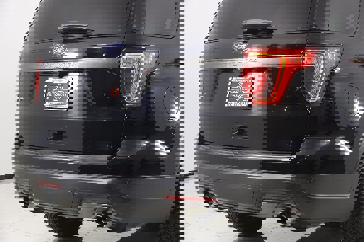 Used 2018 Ford Explorer XLT w/ Equipment Group 202A image 42