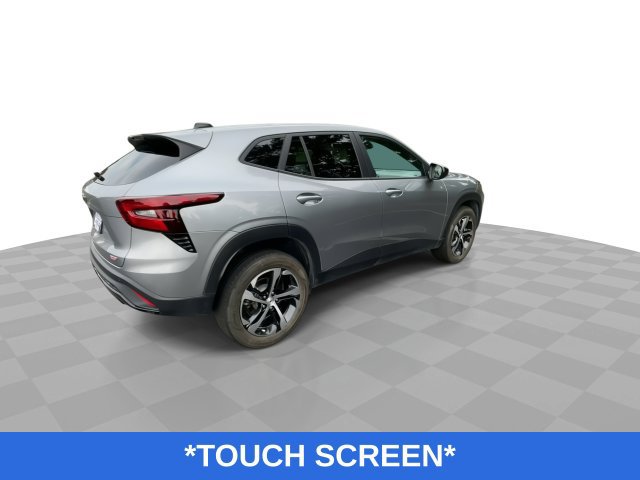Used 2025 Chevrolet Trax RS w/ Driver Confidence Package FWD image 9