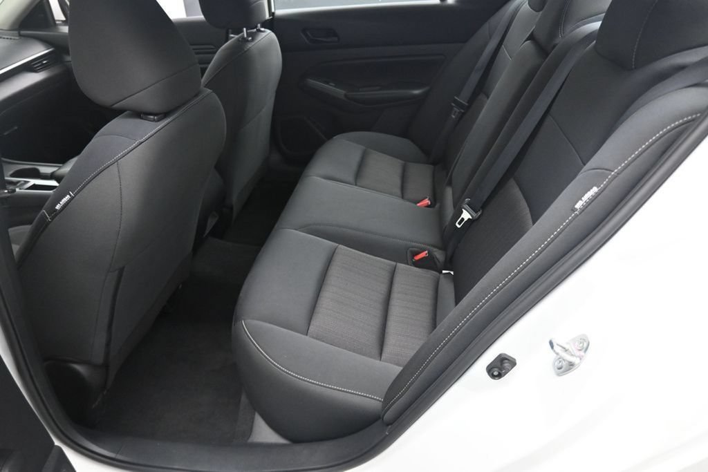 Used 2023 Nissan Altima 2.5 S FWD image 14