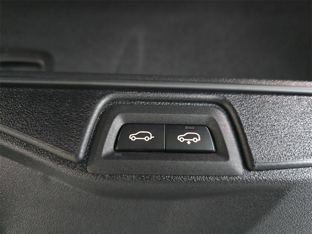 Used 2023 BMW X7 xDrive40i w/ M Sport Package image 17