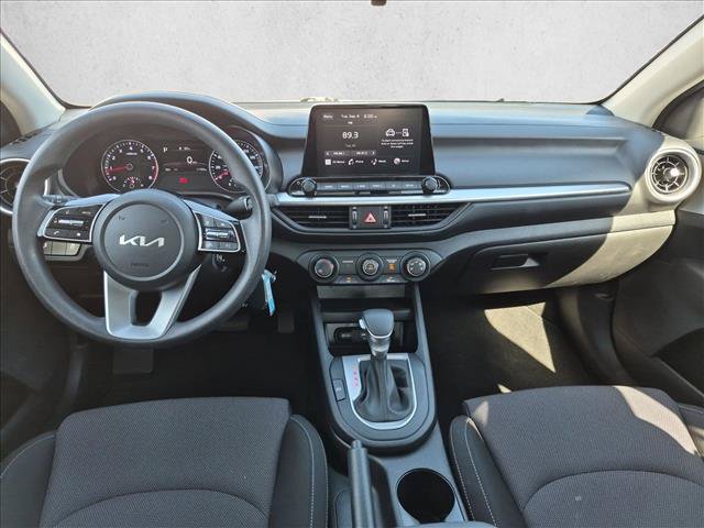 Used 2023 Kia Forte LXS w/ LXS Technology Package FWD image 17