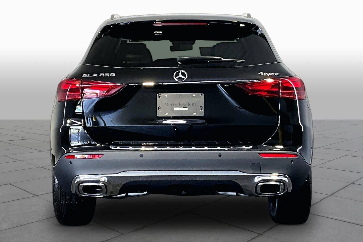 New 2026 Mercedes-Benz GLA 250 4MATIC image 4