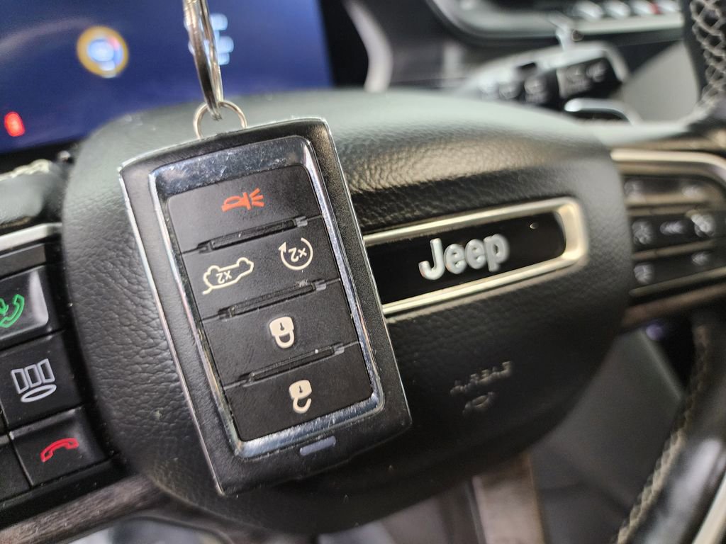 Used 2022 Jeep Grand Cherokee L Limited w/ MOPAR Finishing Package image 46