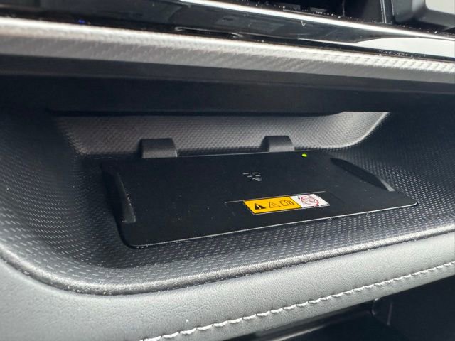 Used 2024 Toyota Highlander Platinum image 32