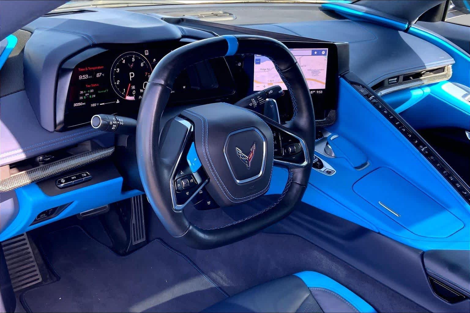 Used 2022 Chevrolet Corvette Stingray Premium Conv w/ Z51 Performance Package RWD image 14