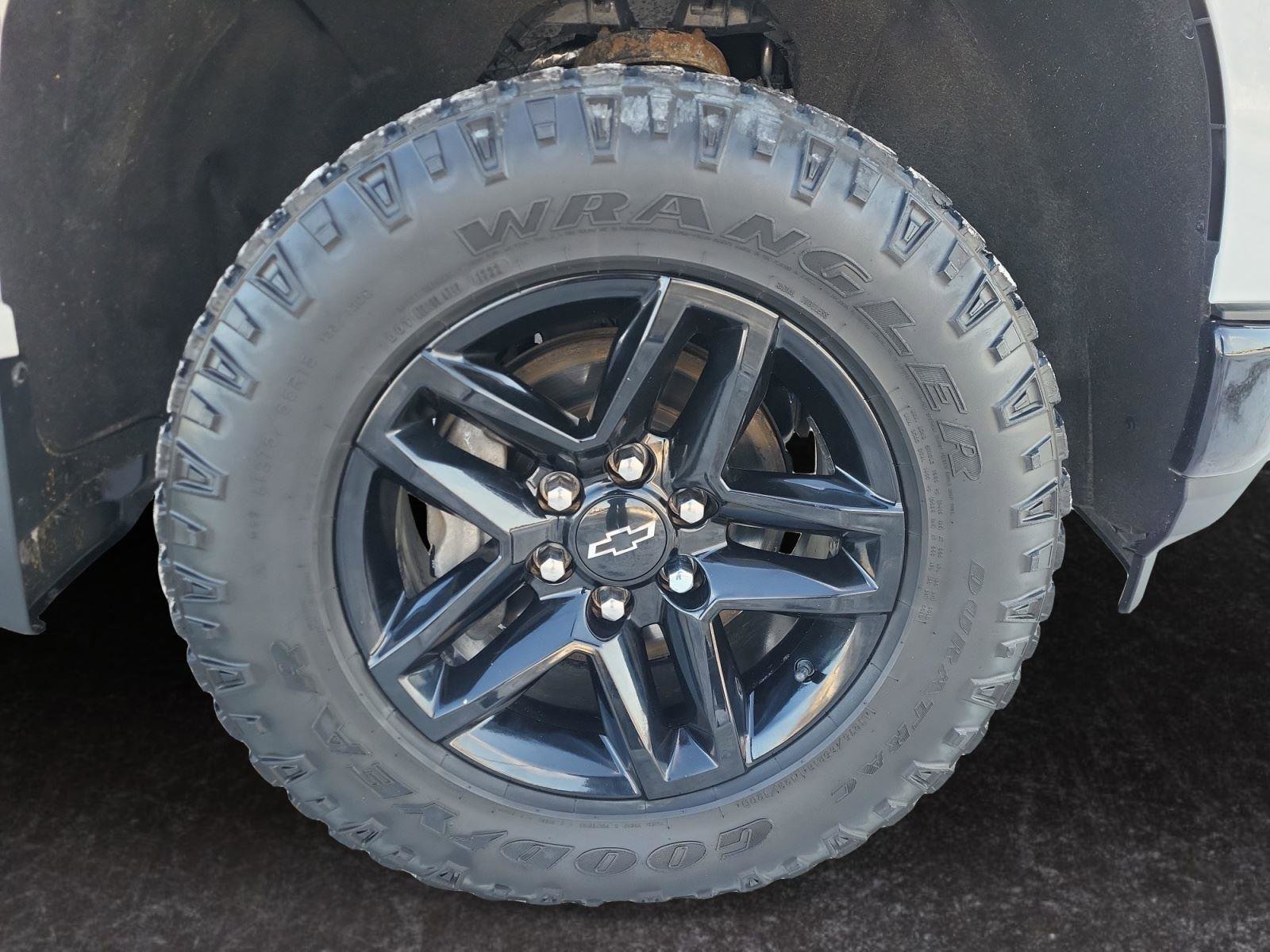 Used 2021 Chevrolet Silverado 1500 LT Trail Boss w/ Convenience Package II image 28