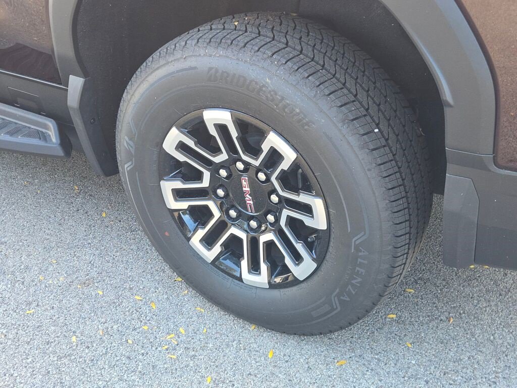 New 2026 GMC Sierra EV Elevation image 17