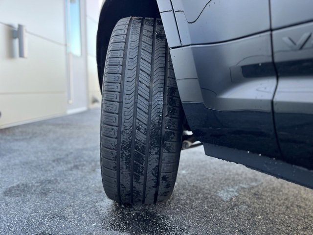 New 2025 Land Rover Defender 110 V8 image 15