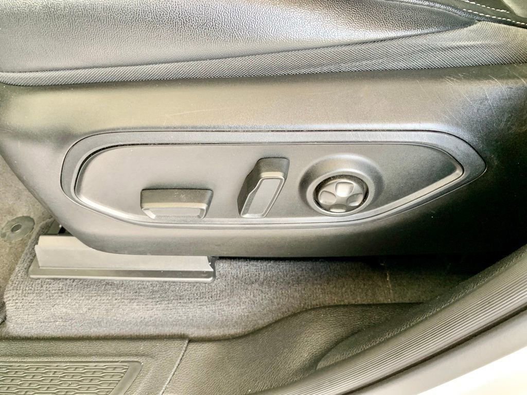 Used 2022 Jeep Grand Cherokee L Limited AWD/4WD image 50