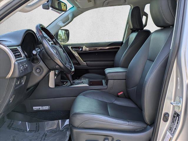 Used 2019 Lexus GX 460 Luxury image 17