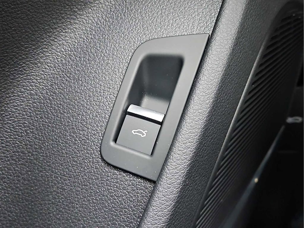 New 2026 Audi Q7 3.0T Premium Plus AWD/4WD image 23