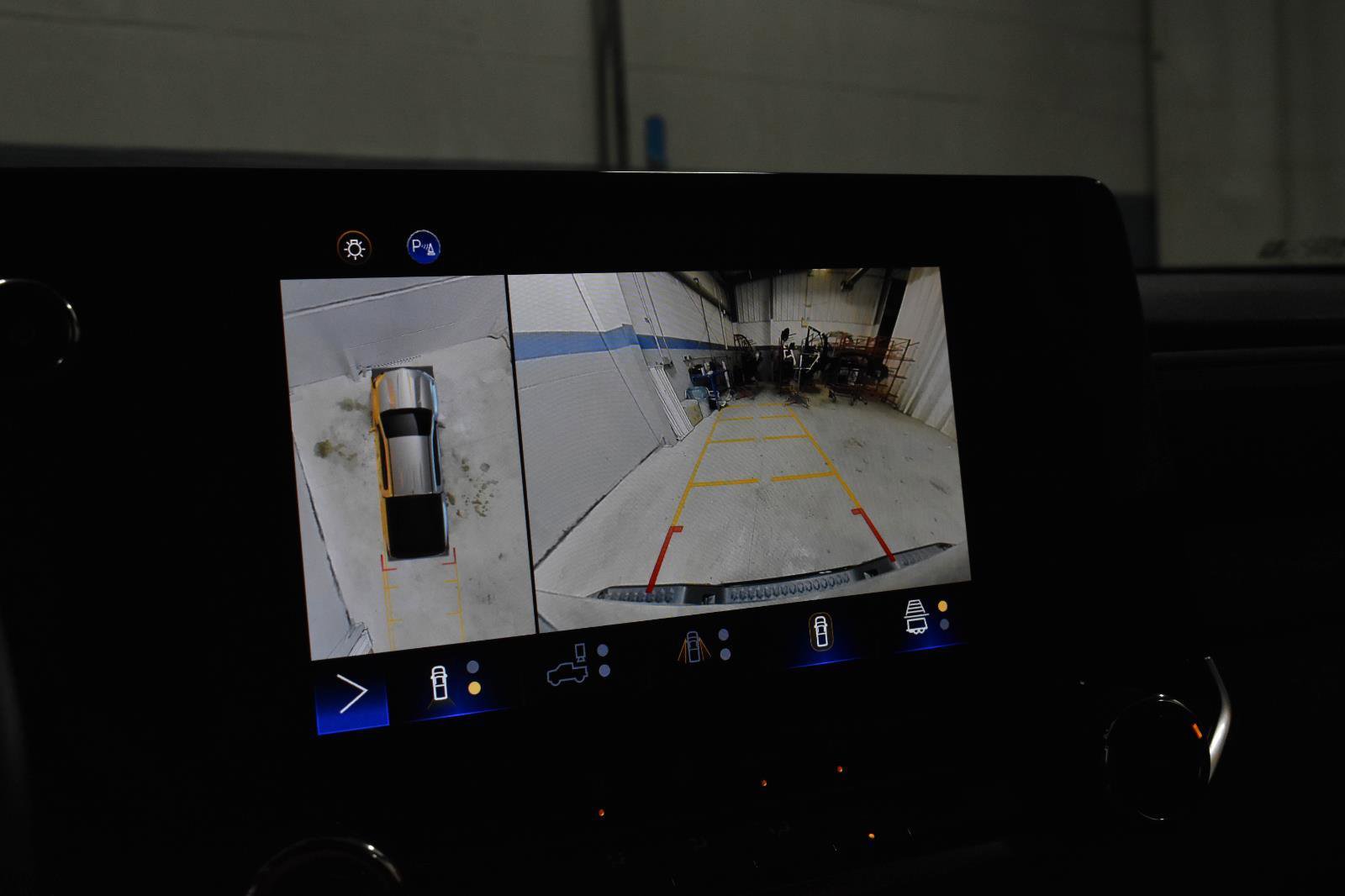 Used 2023 Chevrolet Colorado Trail Boss w/ LPO, Dark Essentials Package image 19