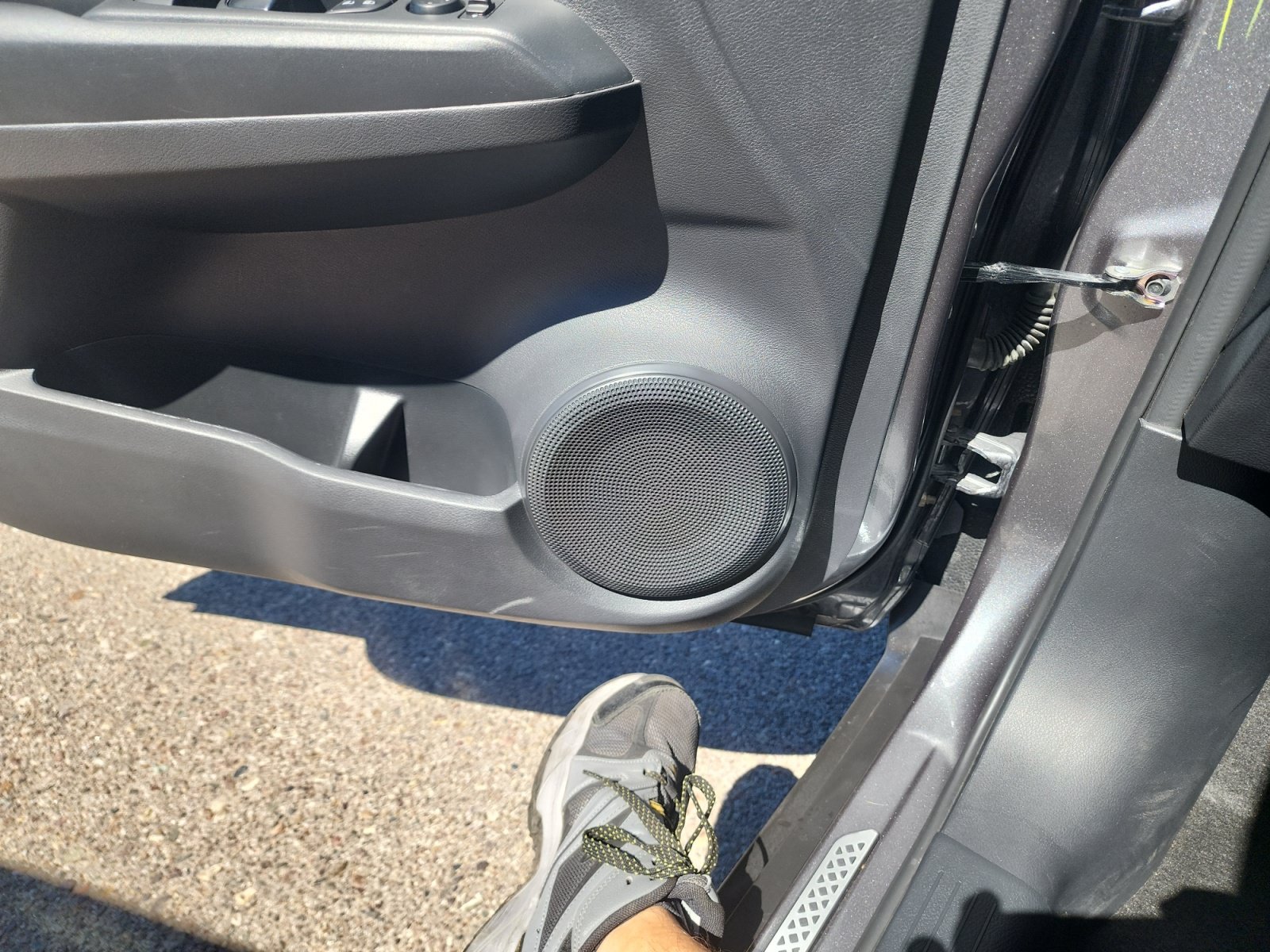 Used 2024 Nissan Kicks S FWD image 27