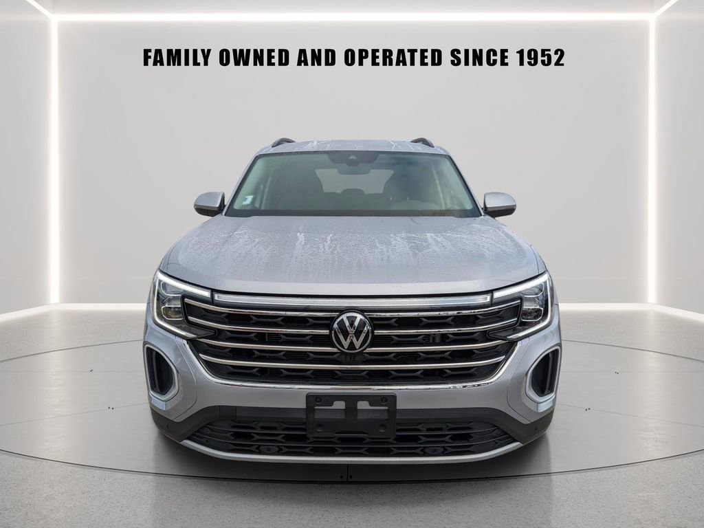 Certified 2025 Volkswagen Atlas SE AWD/4WD image 9
