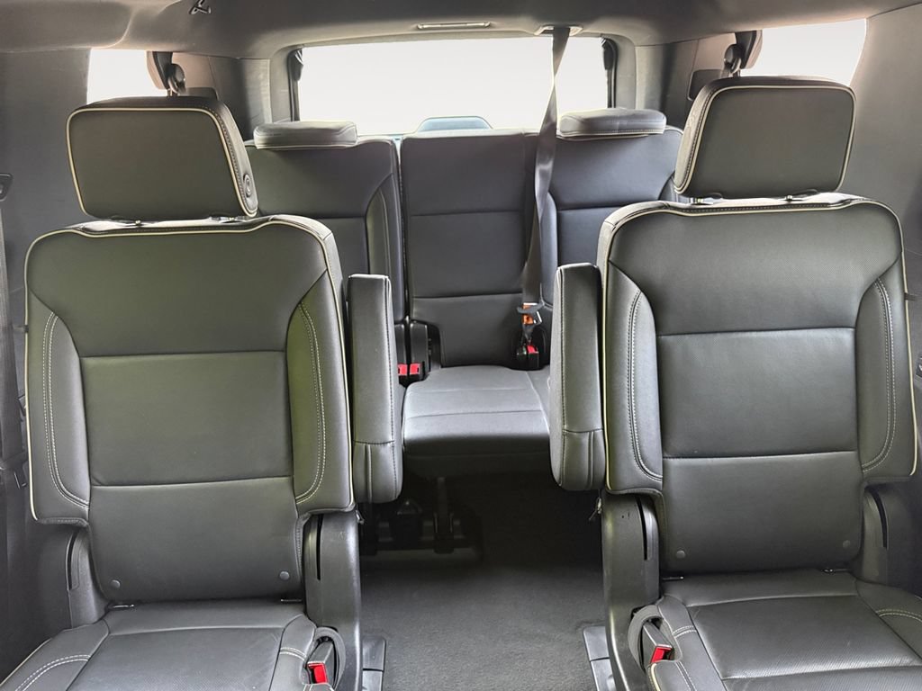 Used 2024 Chevrolet Tahoe Premier RWD image 13