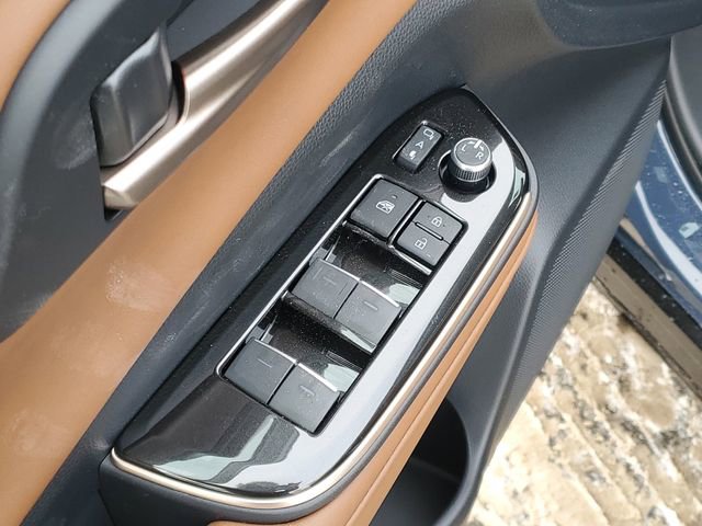 New 2026 Toyota Crown Signia image 11