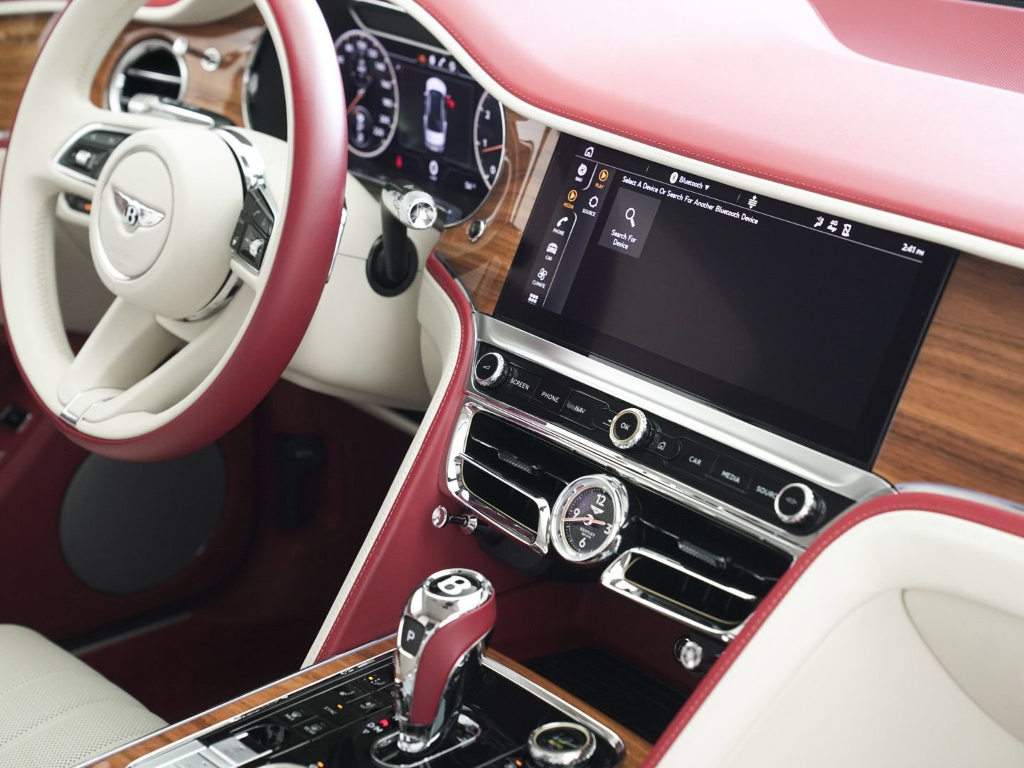 Used 2023 Bentley Flying Spur V8 image 55