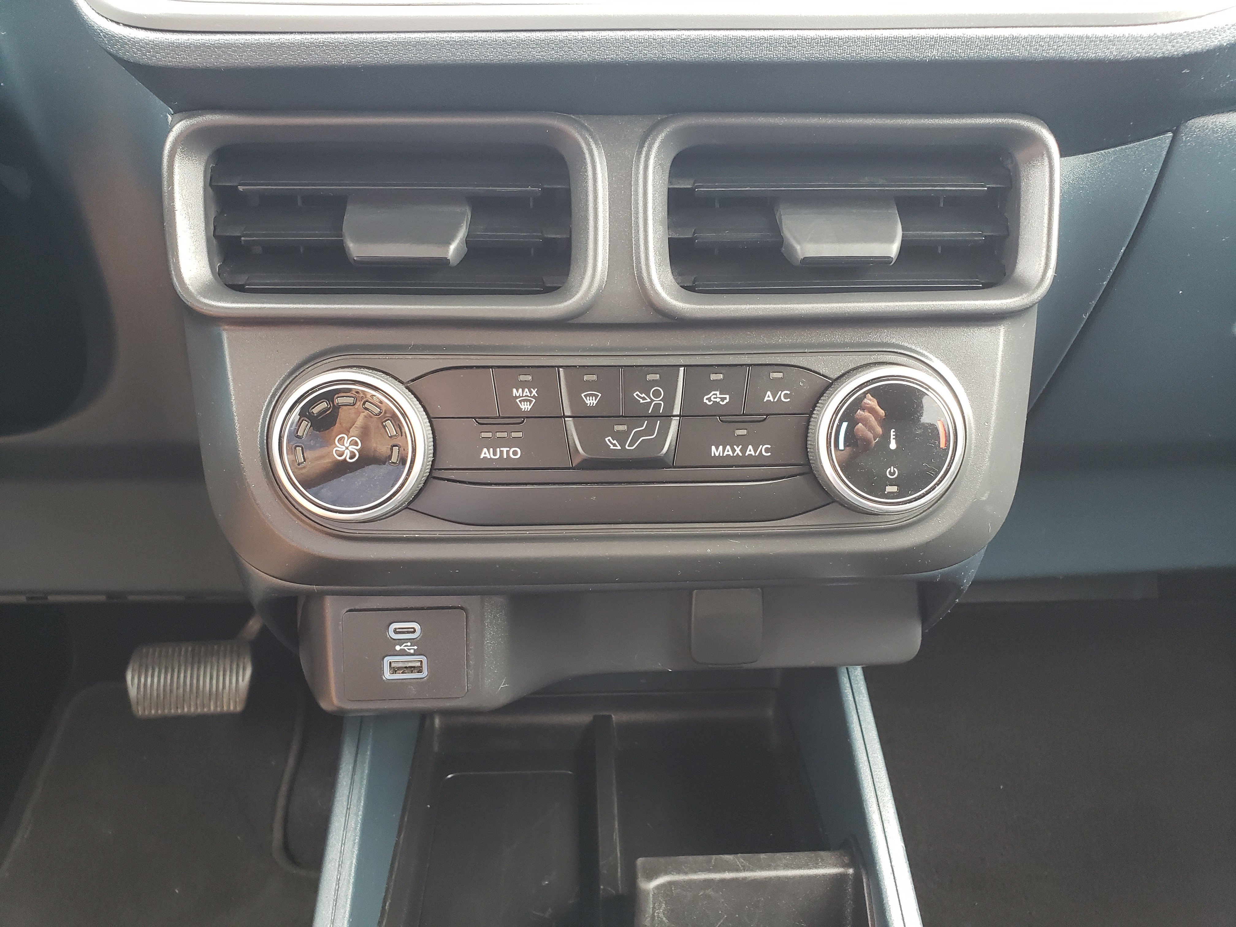 Used 2023 Ford Maverick XL FWD image 22