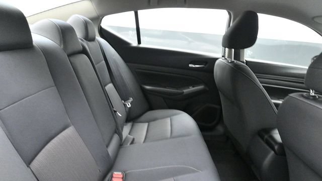Used 2021 Nissan Altima 2.5 S FWD image 11