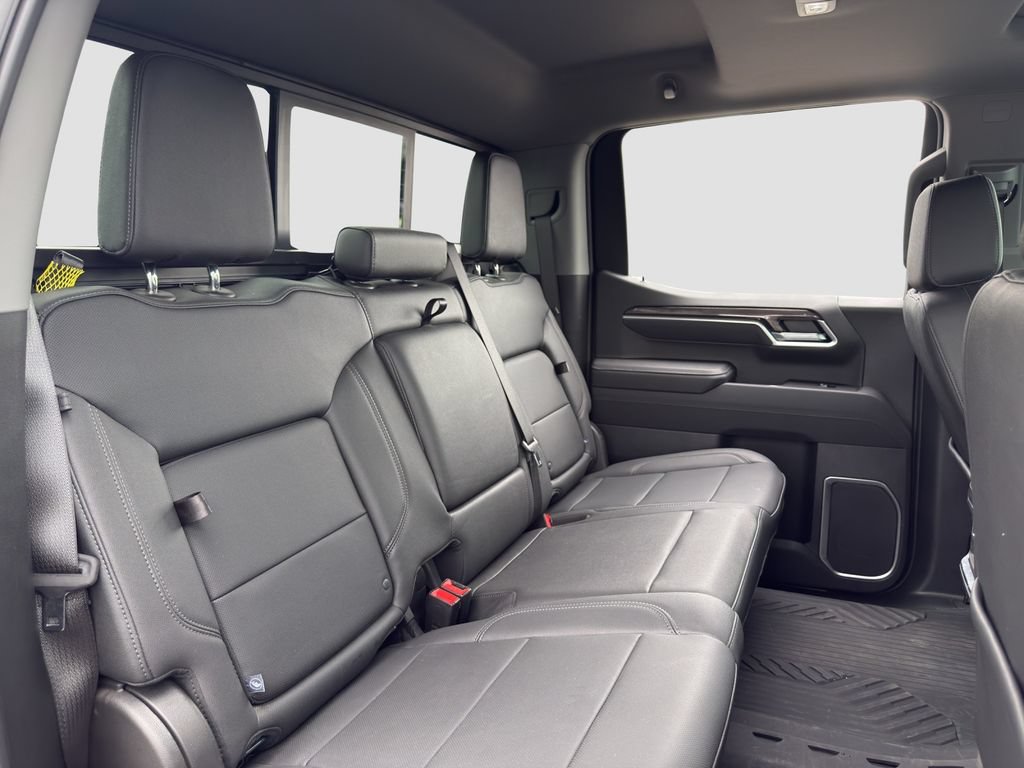 Used 2025 Chevrolet Silverado 1500 LTZ w/ LTZ Premium Package AWD/4WD image 27