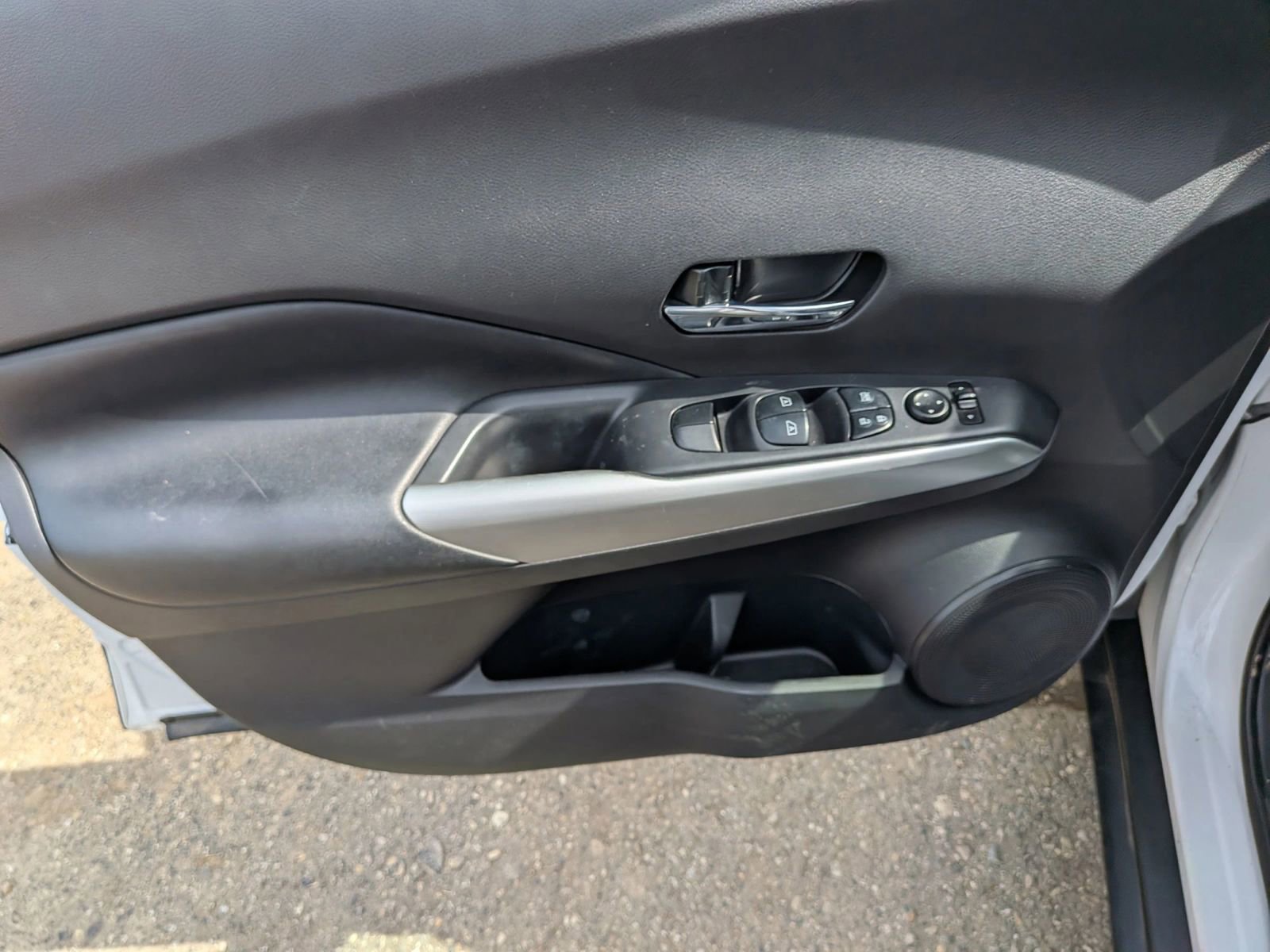 Used 2020 Nissan Kicks SR w/ SR Premium Package image 22