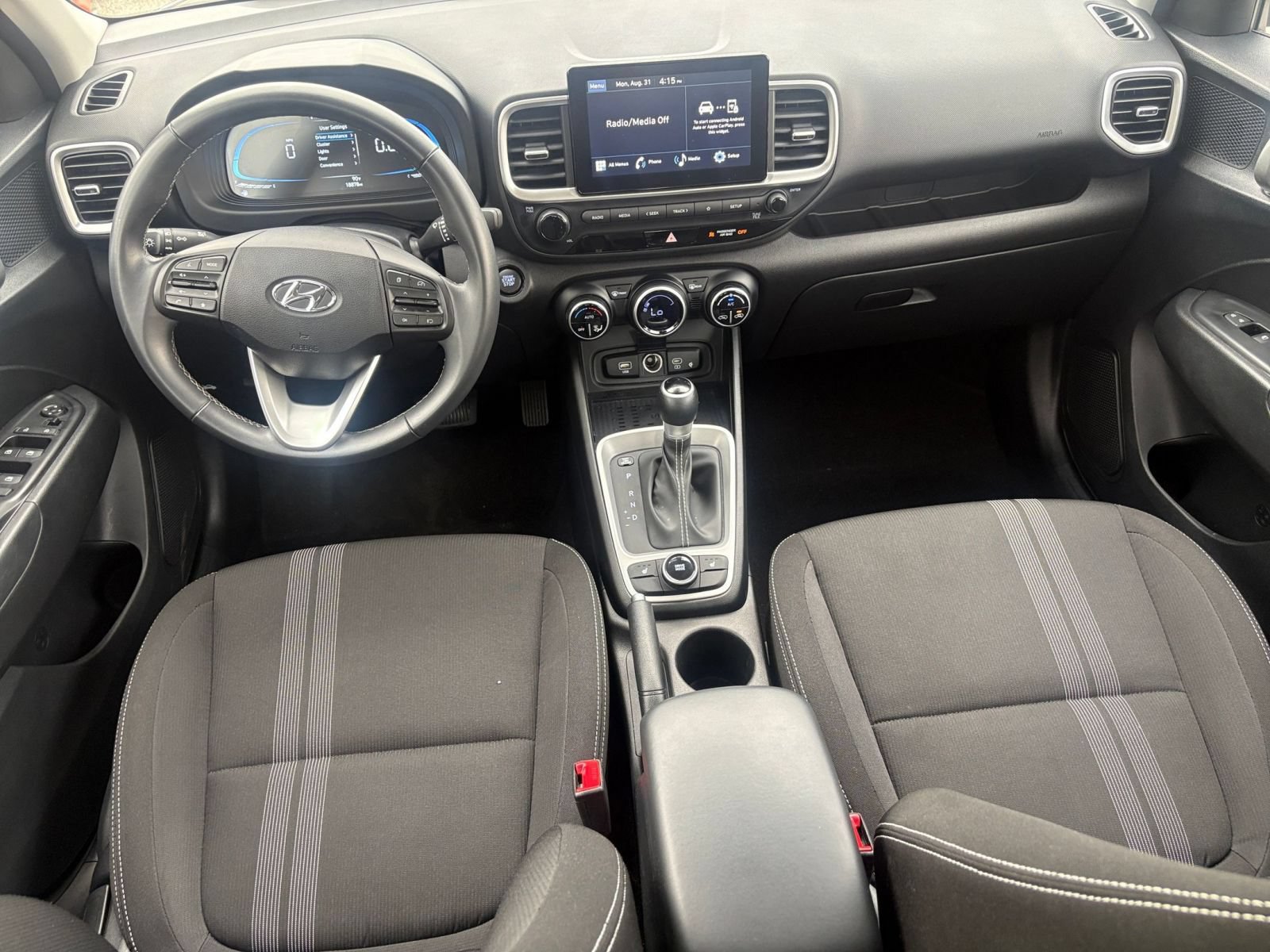 Used 2026 Hyundai Venue SEL FWD image 27