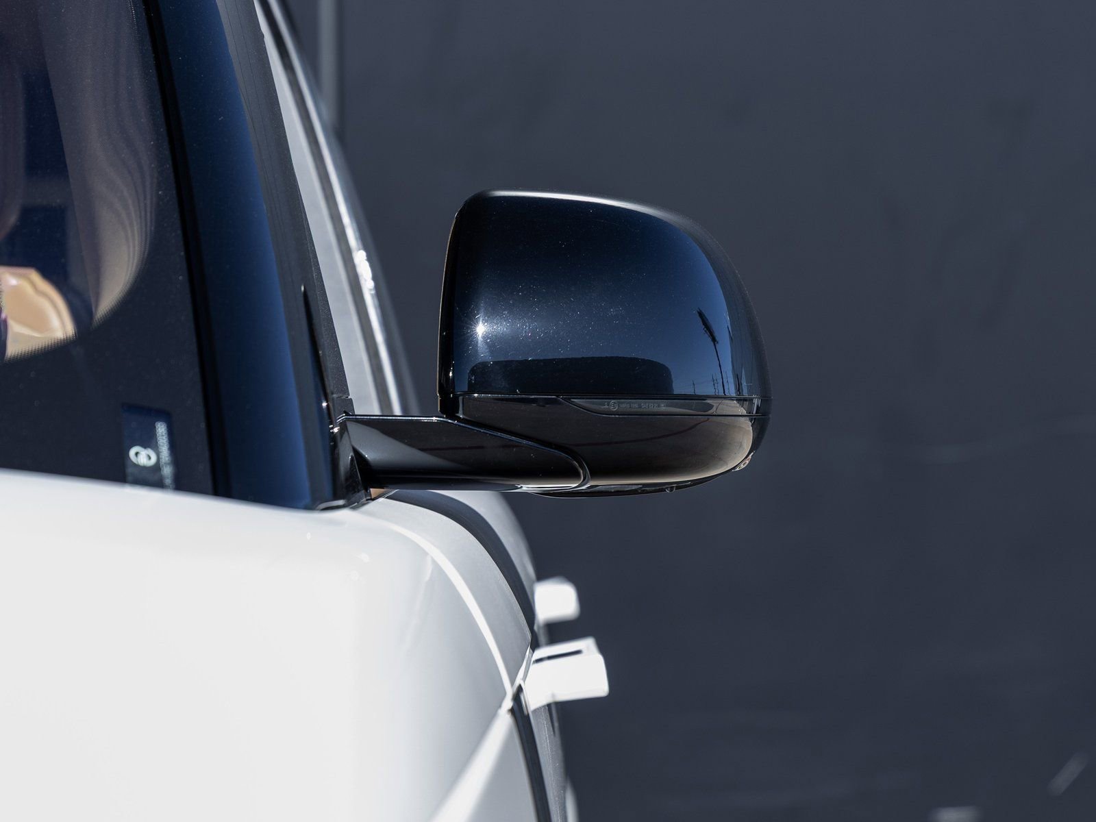 Used 2022 Land Rover Range Rover SV image 13