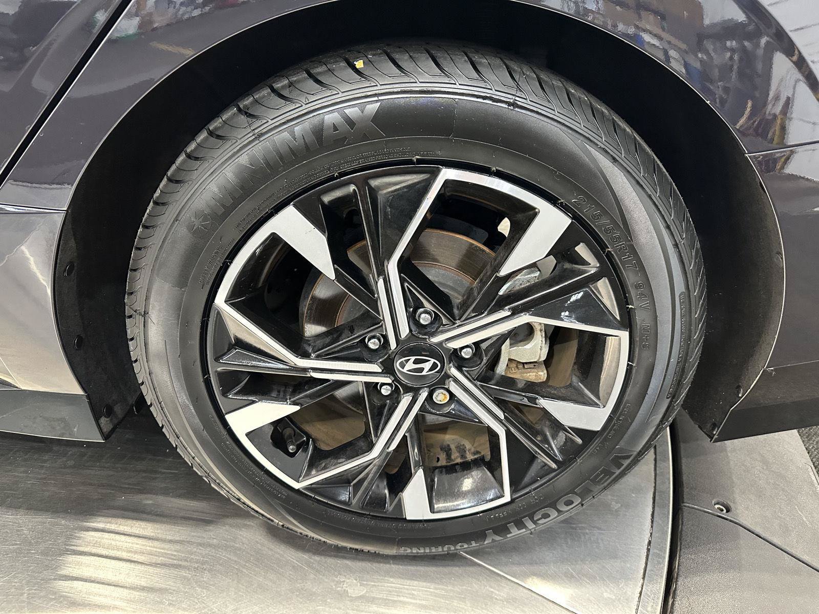 Certified 2024 Hyundai Sonata SEL AWD/4WD image 10
