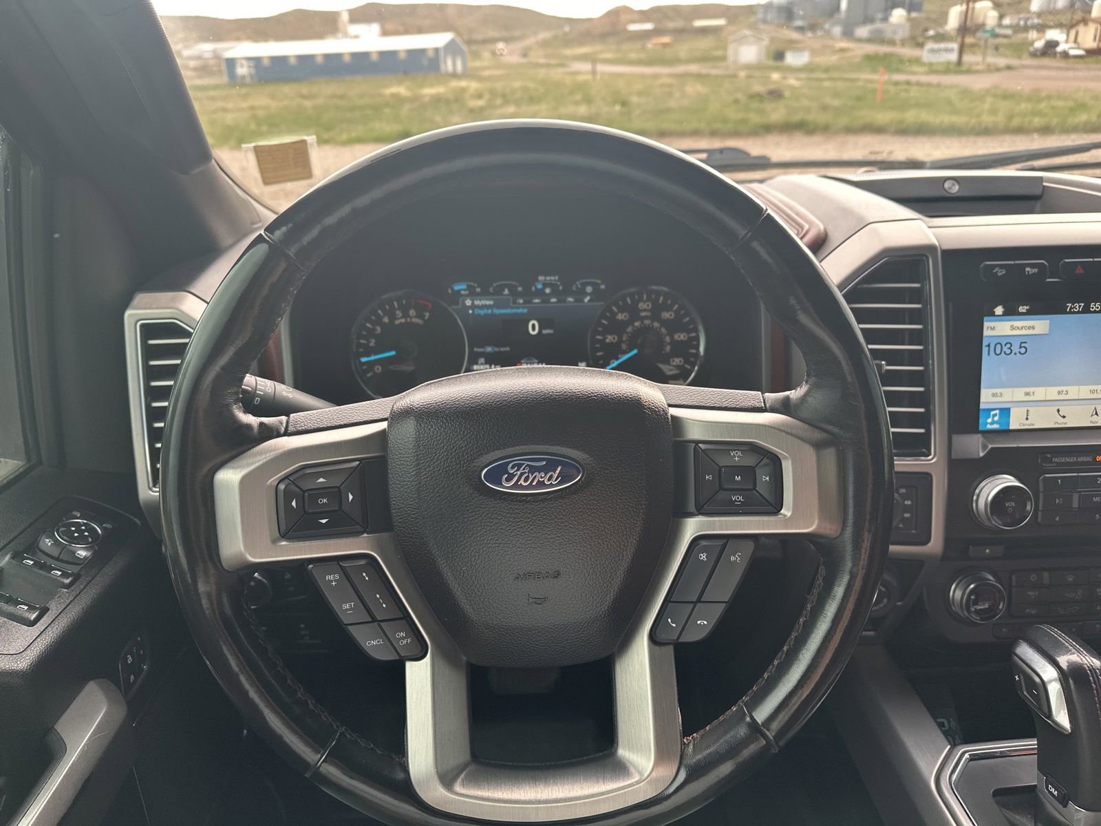 Used 2018 Ford F150 Platinum w/ Equipment Group 701A Luxury AWD/4WD image 8