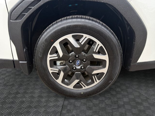 Used 2025 Subaru Forester Premium AWD/4WD image 14