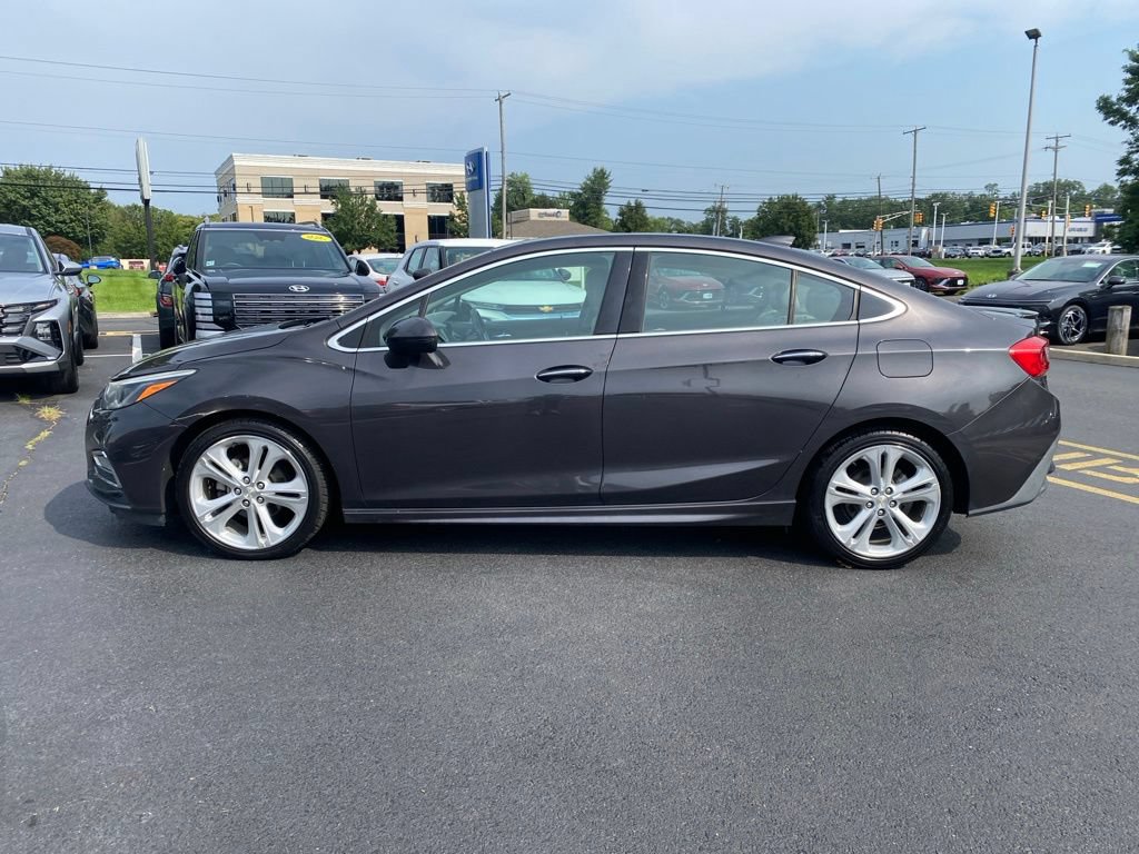 Used 2017 Chevrolet Cruze Premier FWD image 7