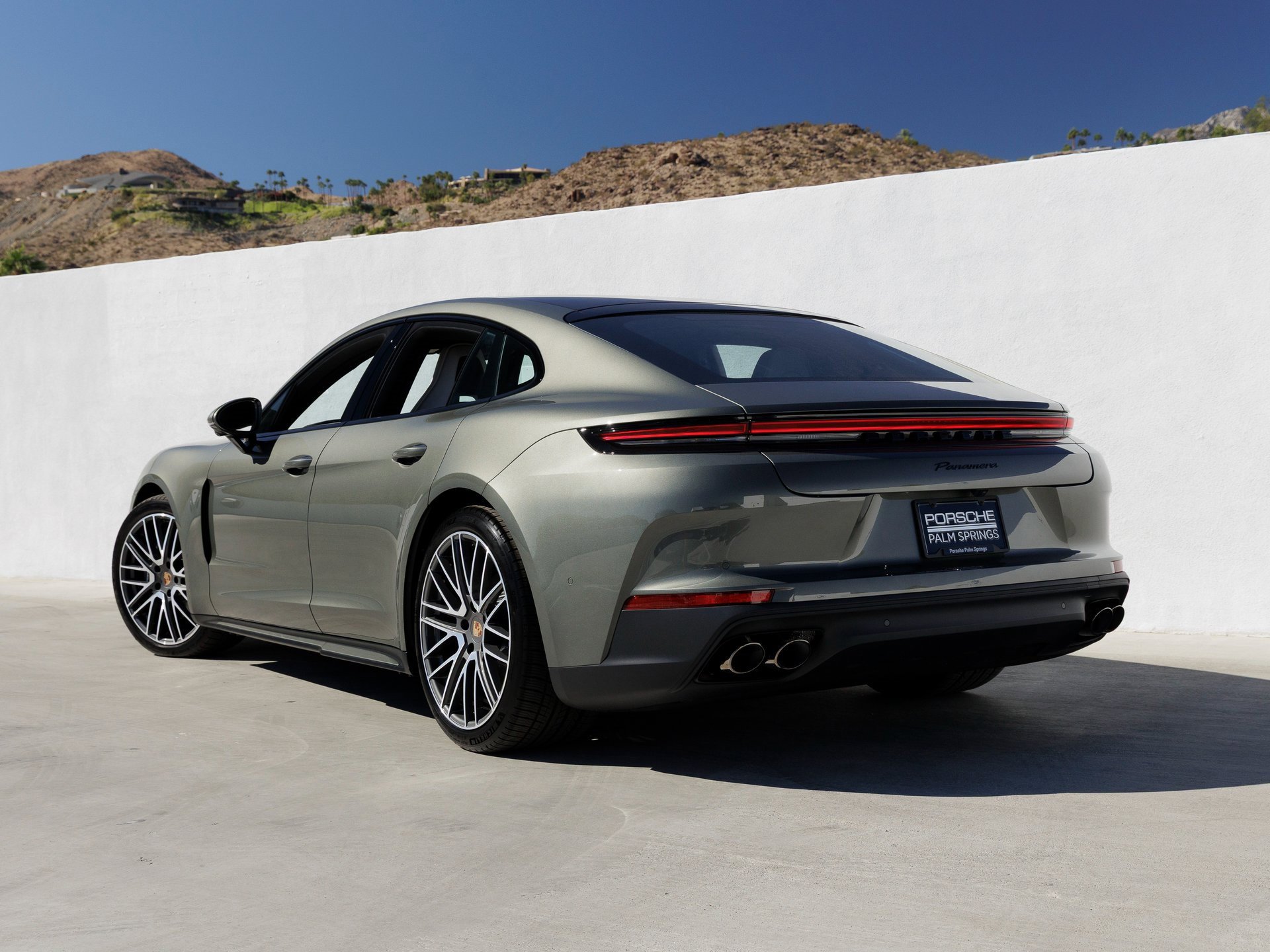 New 2026 Porsche Panamera image 3