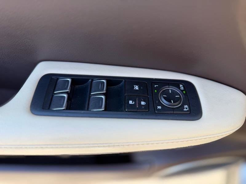 Used 2020 Lexus RX 350L FWD image 23