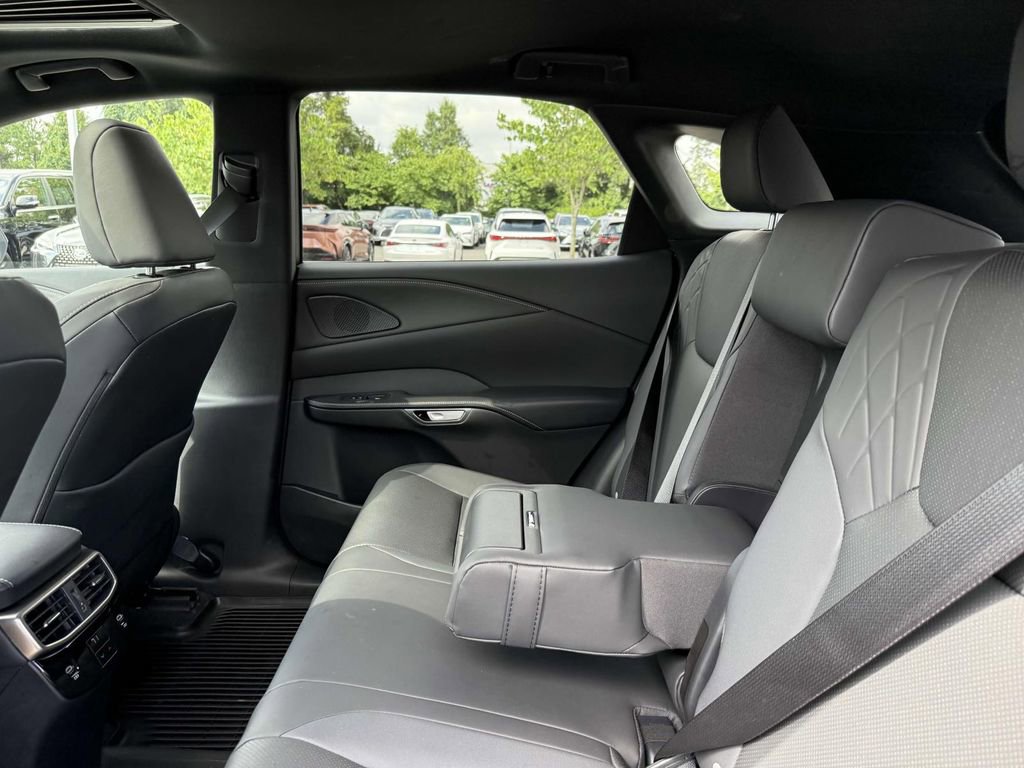 Used 2023 Lexus RX 350 Premium image 18