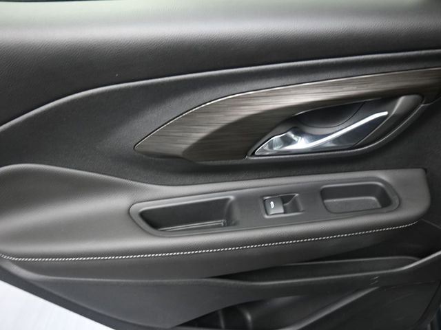 Used 2023 GMC Terrain SLE w/ Driver Convenience Package image 19