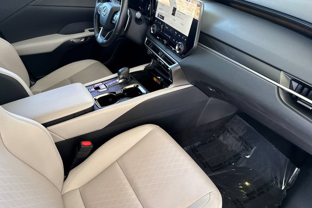 Used 2025 Lexus RX 350 Premium Plus w/ Accessory Package (Z1) FWD image 19