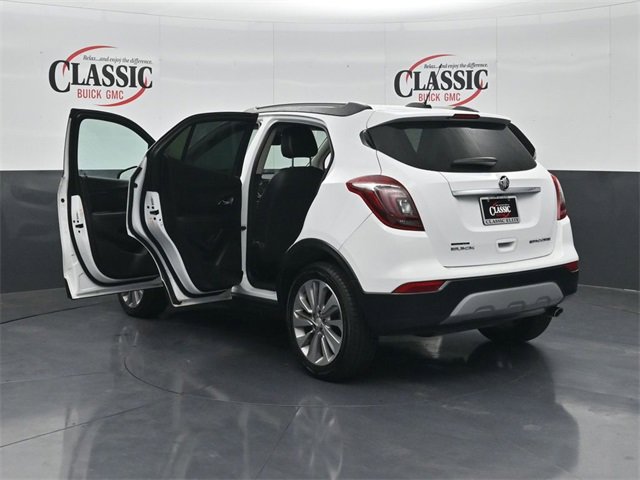 Used 2018 Buick Encore Preferred image 33