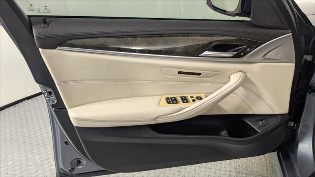 Used 2018 BMW 530i RWD image 13