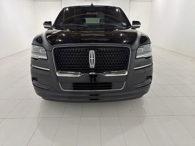 Used 2022 Lincoln Navigator Reserve AWD/4WD image 8