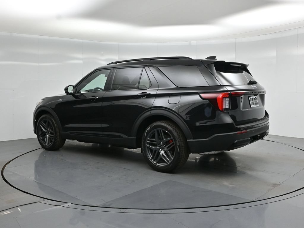 New 2026 Ford Explorer ST-Line w/ ST-Line Street Pack AWD/4WD image 6