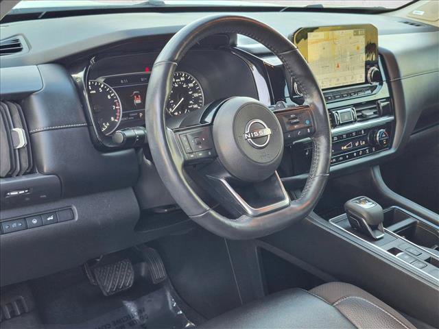 Used 2023 Nissan Pathfinder SL w/ SL Premium Package FWD image 10