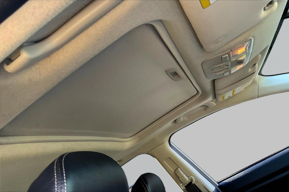 Used 2015 Subaru Crosstrek Touring w/ Popular Package #1 image 26