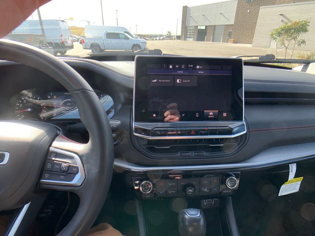 Used 2024 Jeep Compass Trailhawk image 21