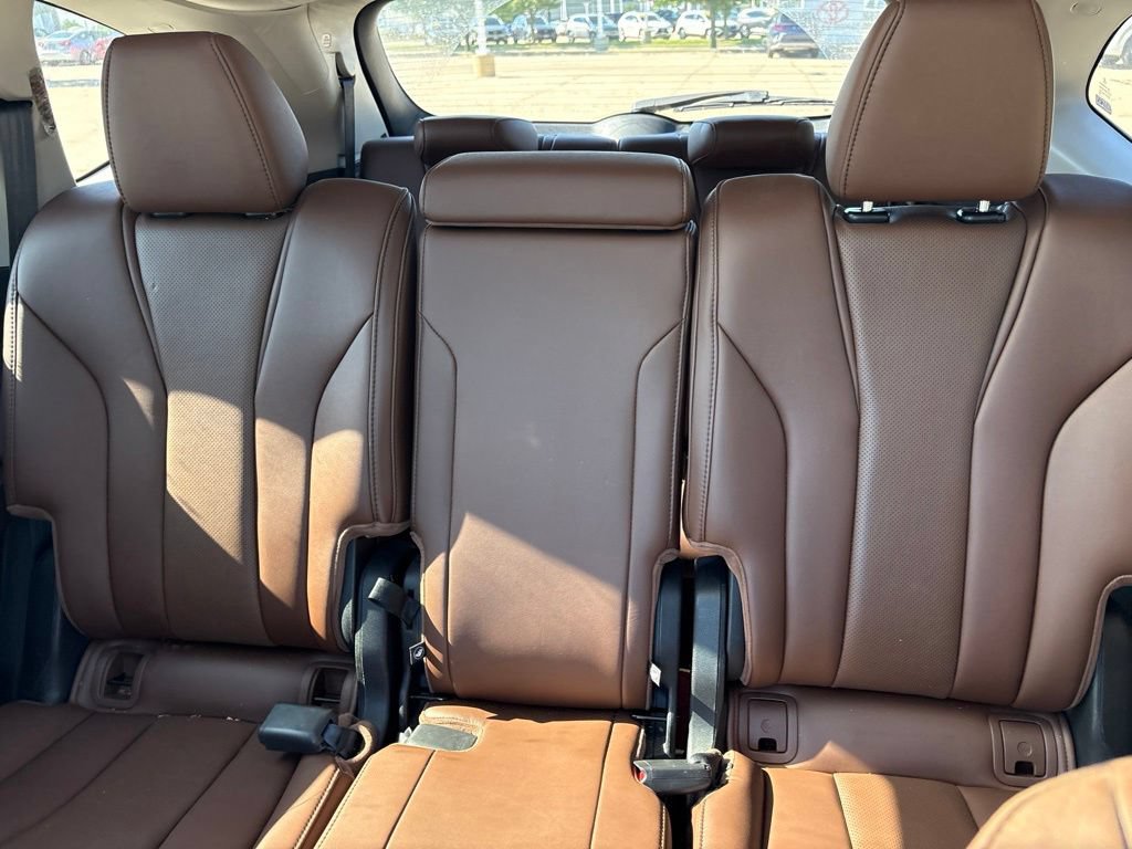 Used 2022 Acura MDX w/ Technology Package AWD/4WD image 18
