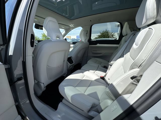 New 2026 Volvo EX90 Plus RWD image 22
