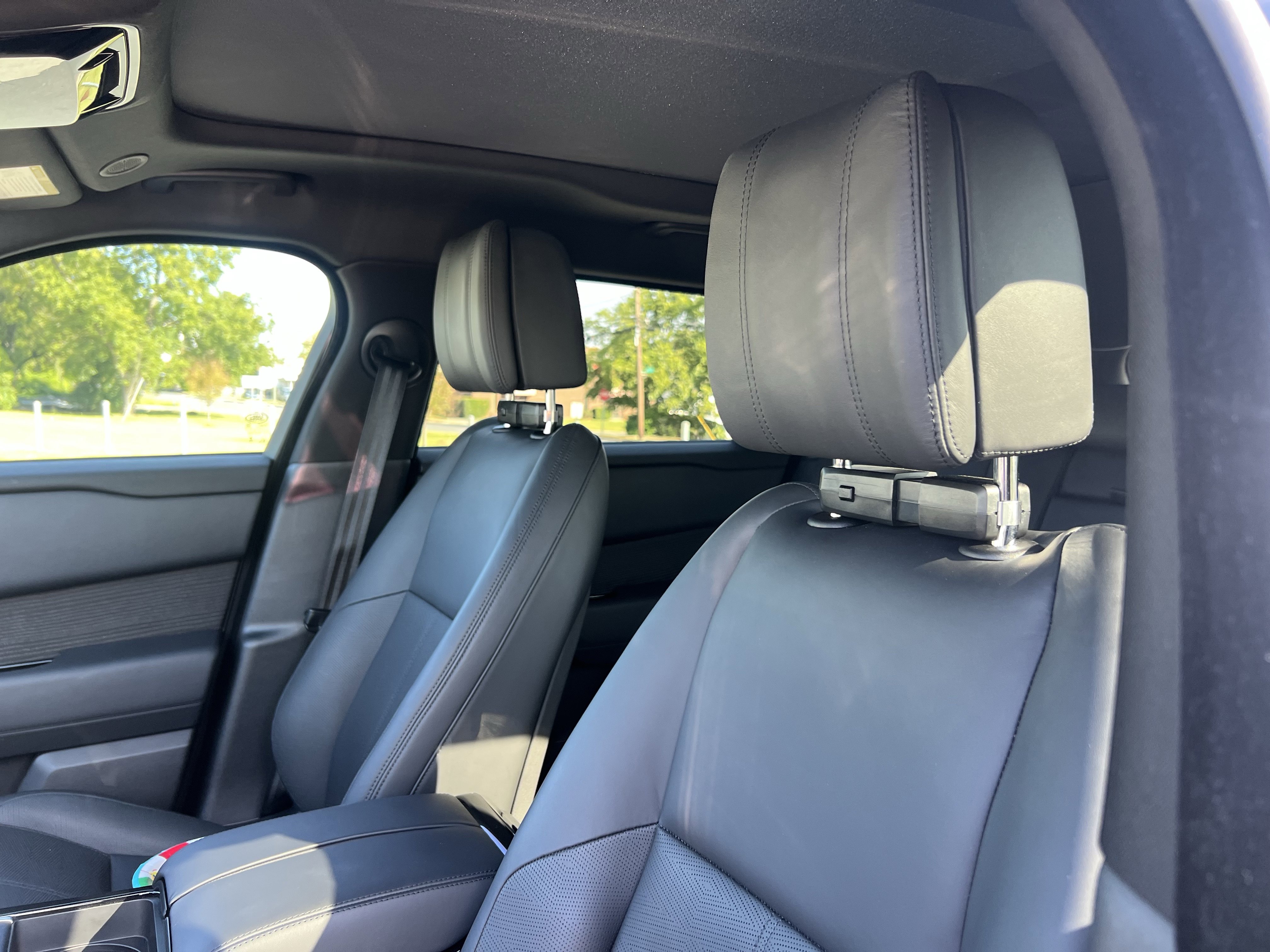 Used 2024 Land Rover Range Rover Velar Dynamic HSE image 17