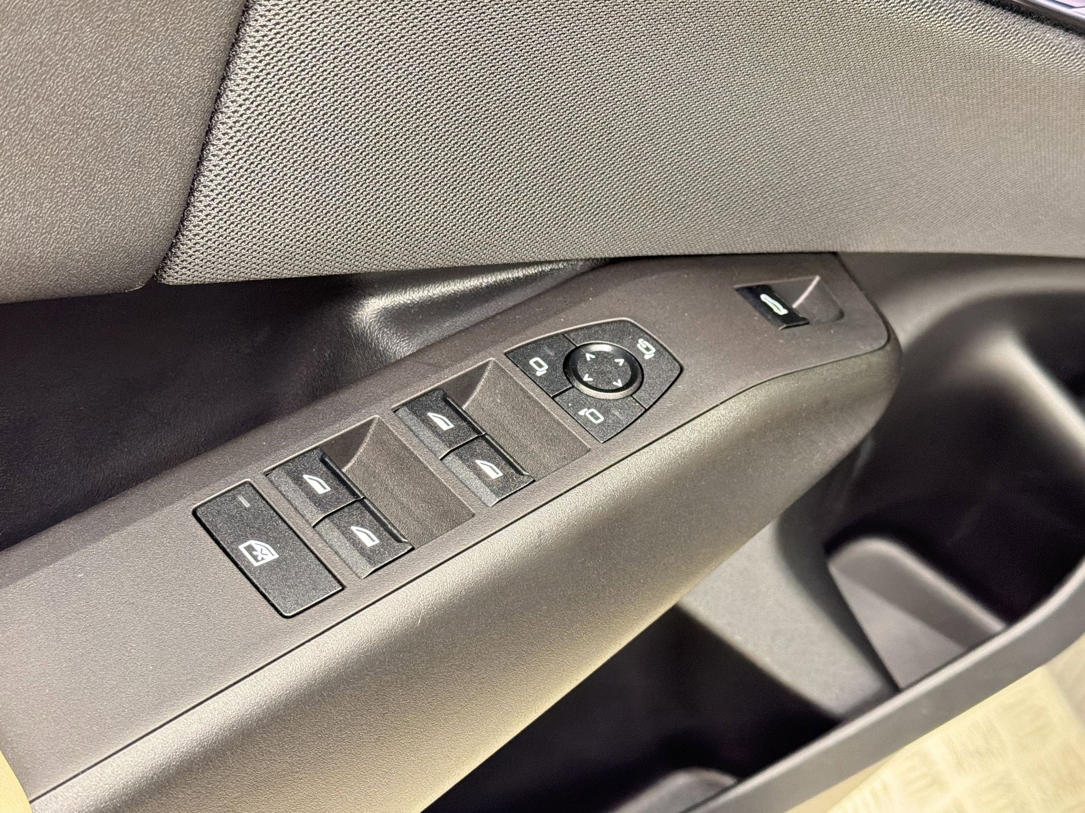 Used 2025 BMW X3 xDrive30i AWD/4WD image 23