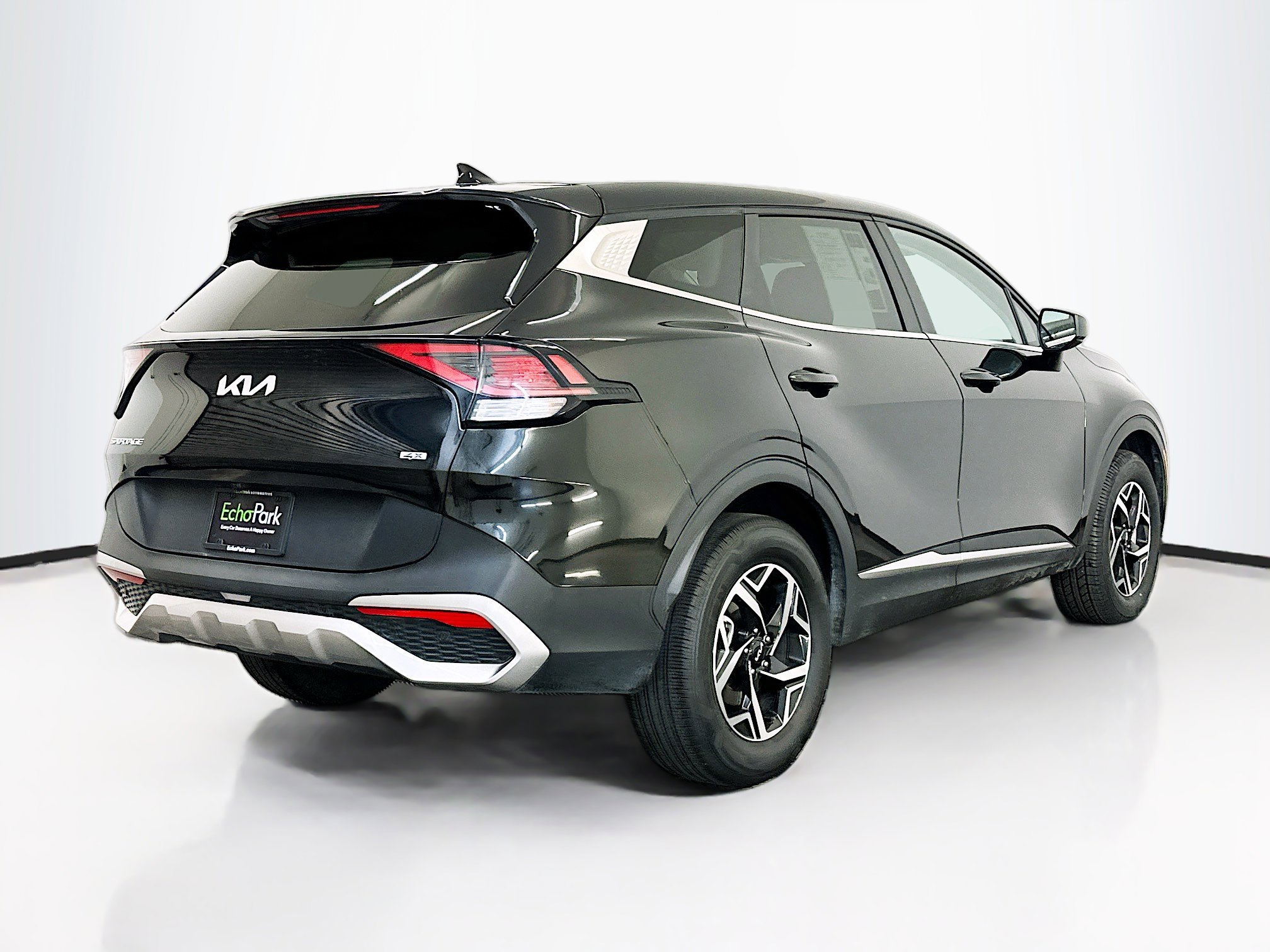 Used 2024 Kia Sportage LX image 9