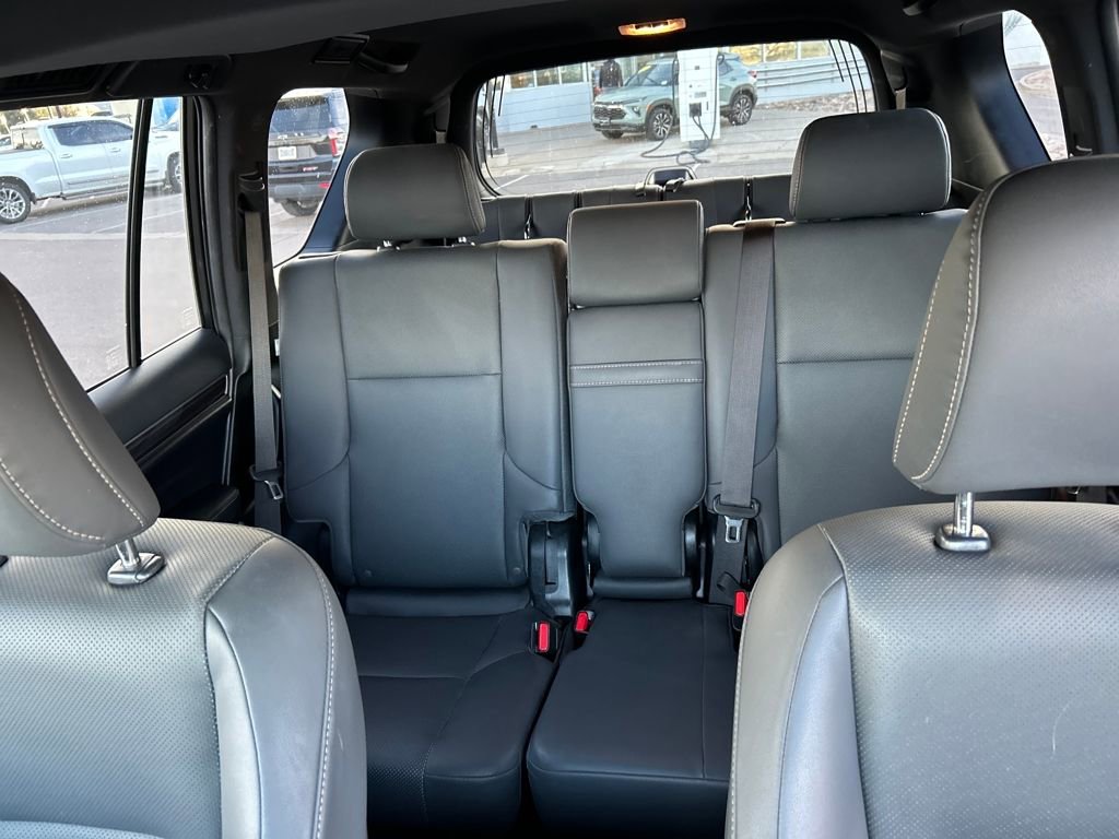 Used 2023 Lexus GX 460 Premium image 6